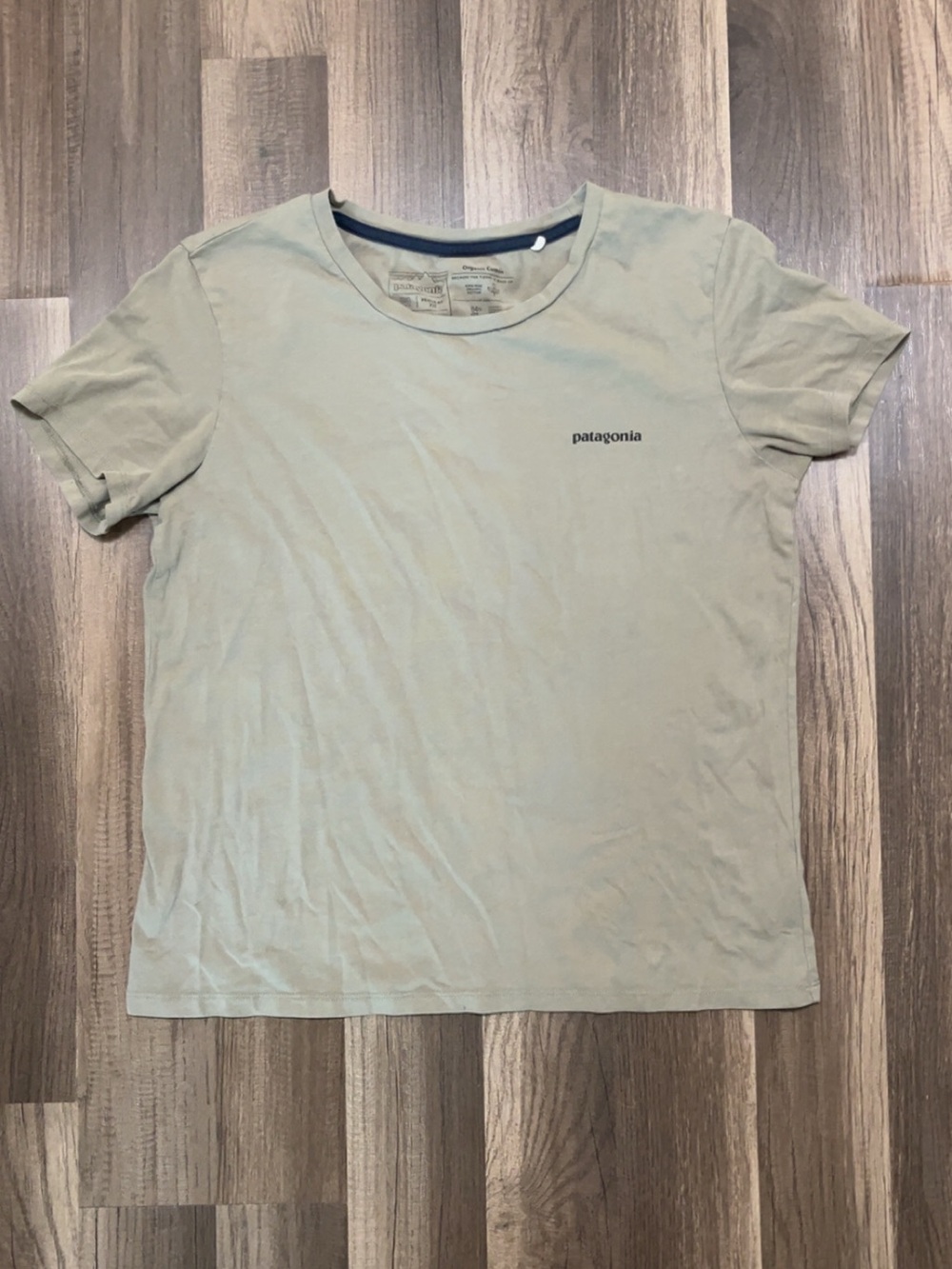 PATAGONIA 100% Organic Cotton Women’s Sage Green Medium Shirt